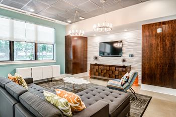 Complimentary Wi-Fi throughout the common areas